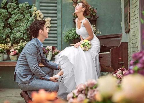 威薇和老公的结婚照片,结婚照中的幸福时光