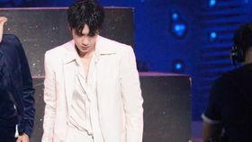 王一博官方花絮,揭秘偶像幕后的真实瞬间