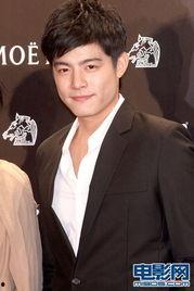 该死的明星,一场关于名利的漩涡之旅