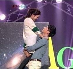 明星裤裆凸起,裤裆凸起背后的真相揭秘